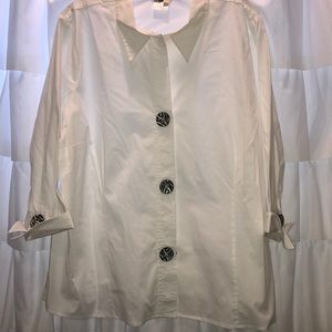 Fun White Button Down by Norm Thompson!